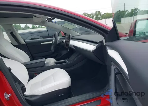 2022 Tesla Model 3 z USA, uszkodzony, nr VIN 5YJ3E1EB5NF171270